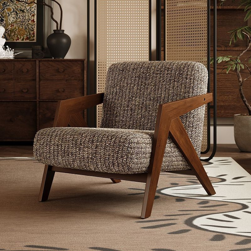 HUGO ARM CHAIR